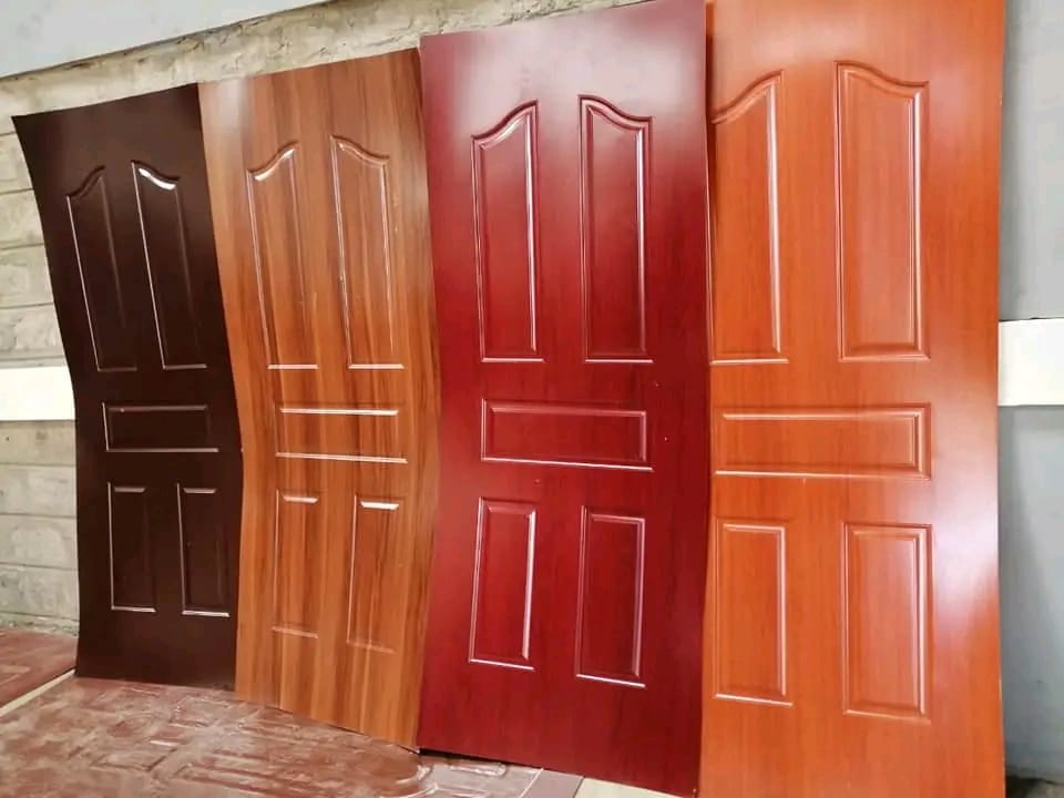 Moulded door skins — colour range