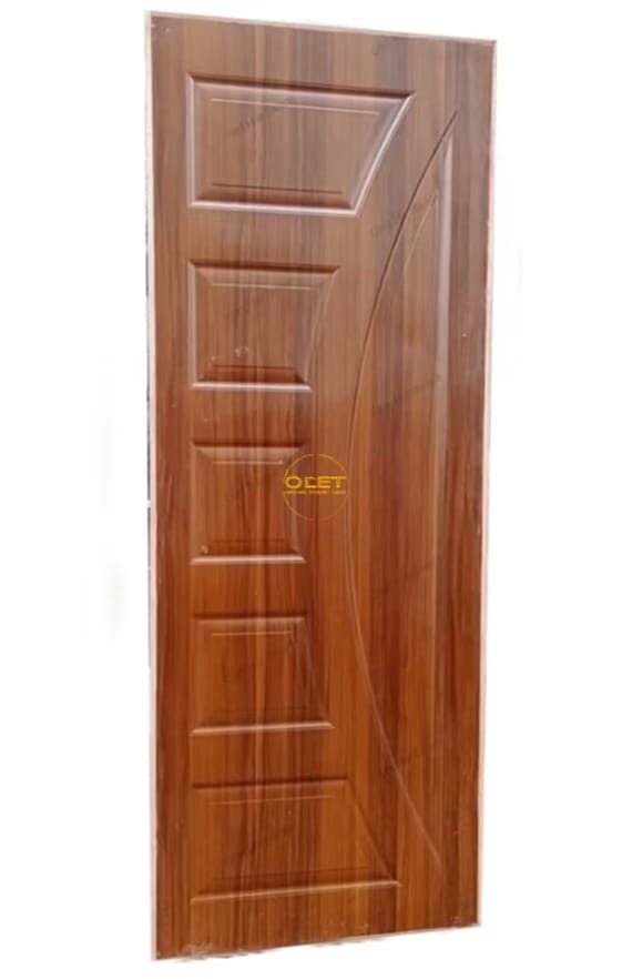 Moulded door skin — curved panel
