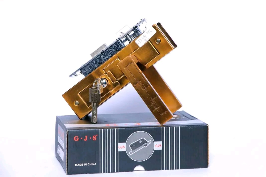 Mortise lock set with keys